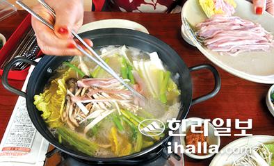 산속에토종닭 이미지