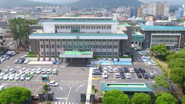 제주자치도청 전경.